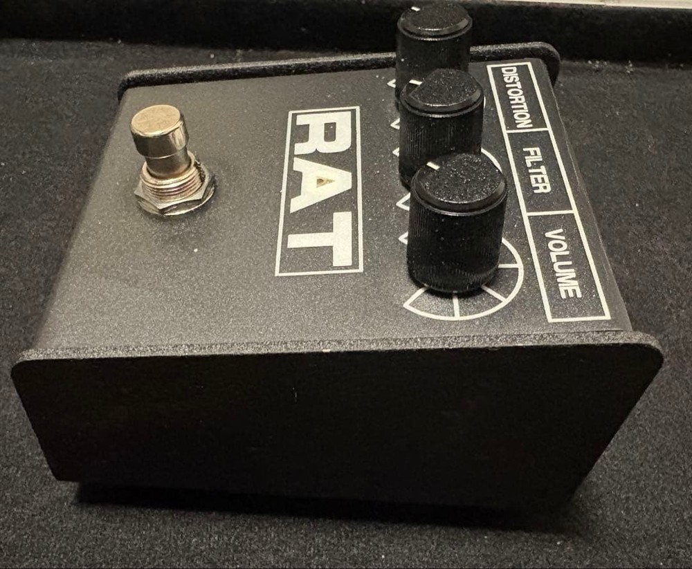 RAT2 Effects Pedal