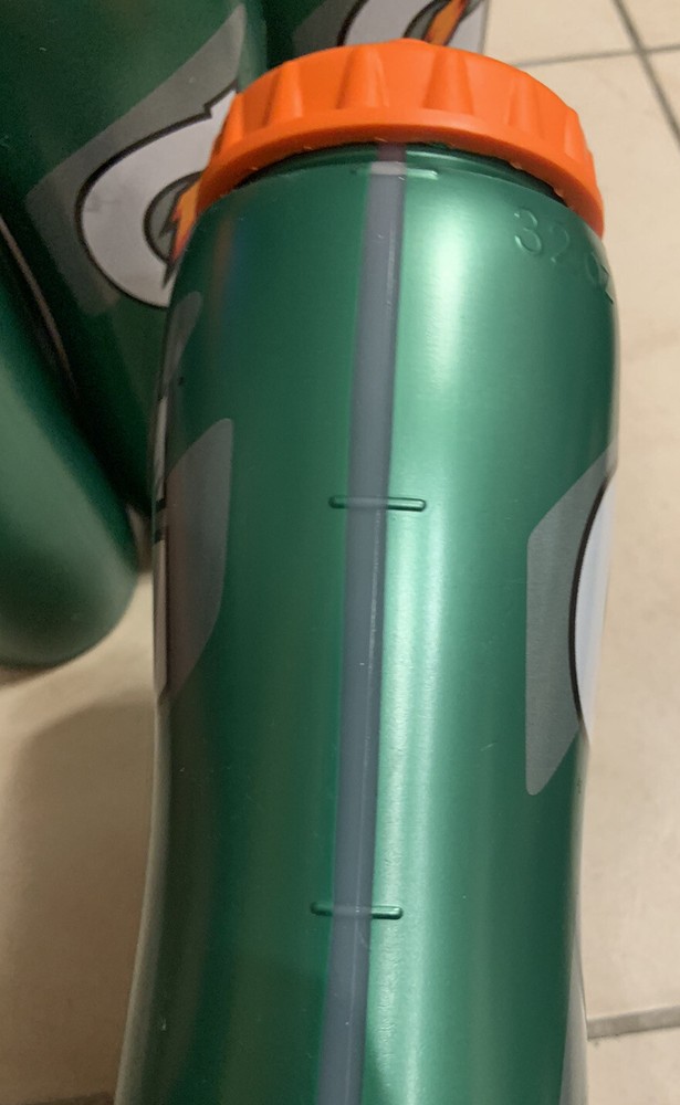 GATORADE Squeeze Water Bottle 32 OZ (6 Pack)