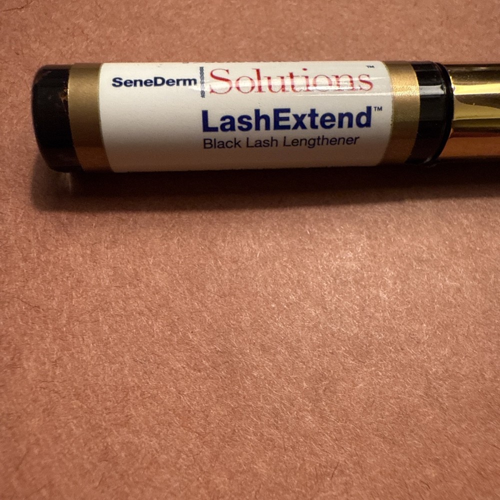 SeneGence SeneDerm Solutions LashExtend Black Lash Extend Eyelash Growth