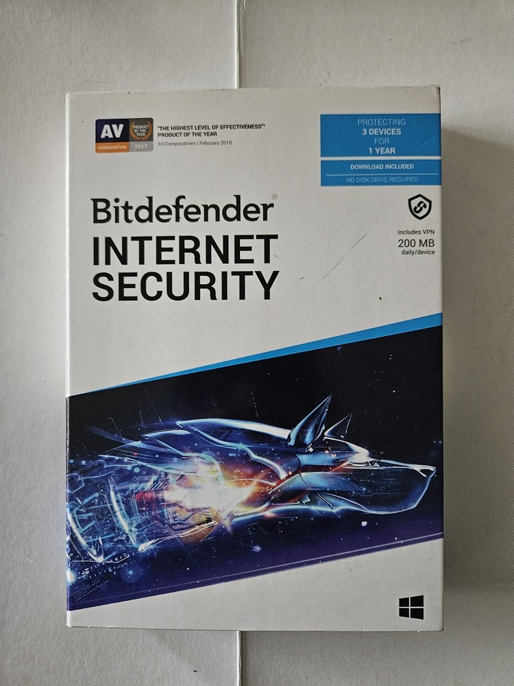 Bitdefender Internet Security (2017) Brand New (Sealed) Protects 3 Devices