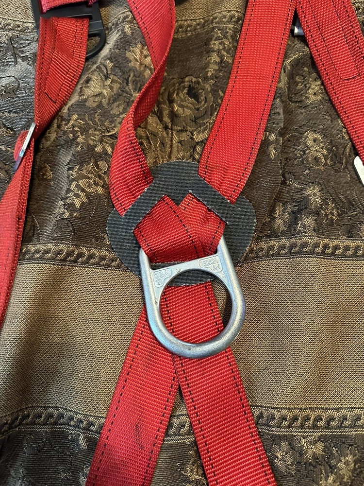 Full Body Climbing Harness 2014 Size XL Red
