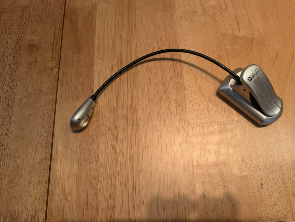 Mighty Bright Book Light Flexible Arm Battery On Off Switch Silver