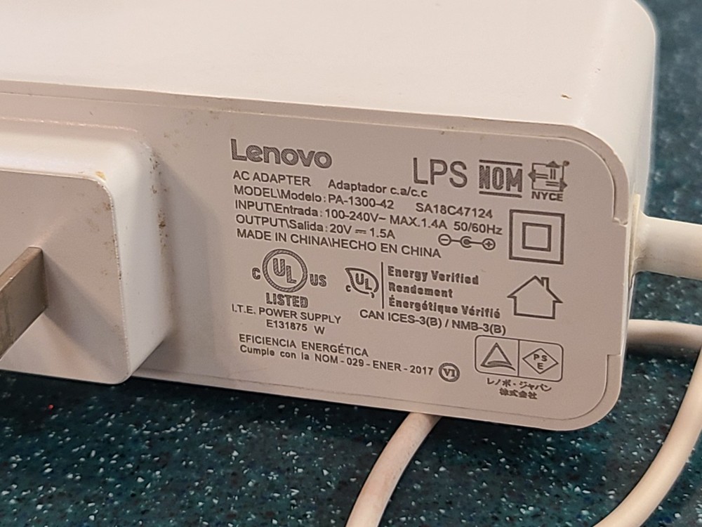 Lenovo CD-24501F Smart Clock w/ Google Assistant – Touchscreen – WiFi