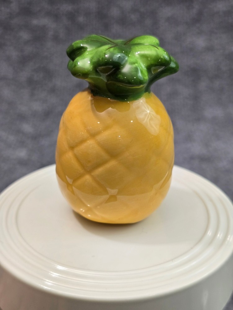 Nora Fleming Mini Welcome Friends! A24 Pineapple