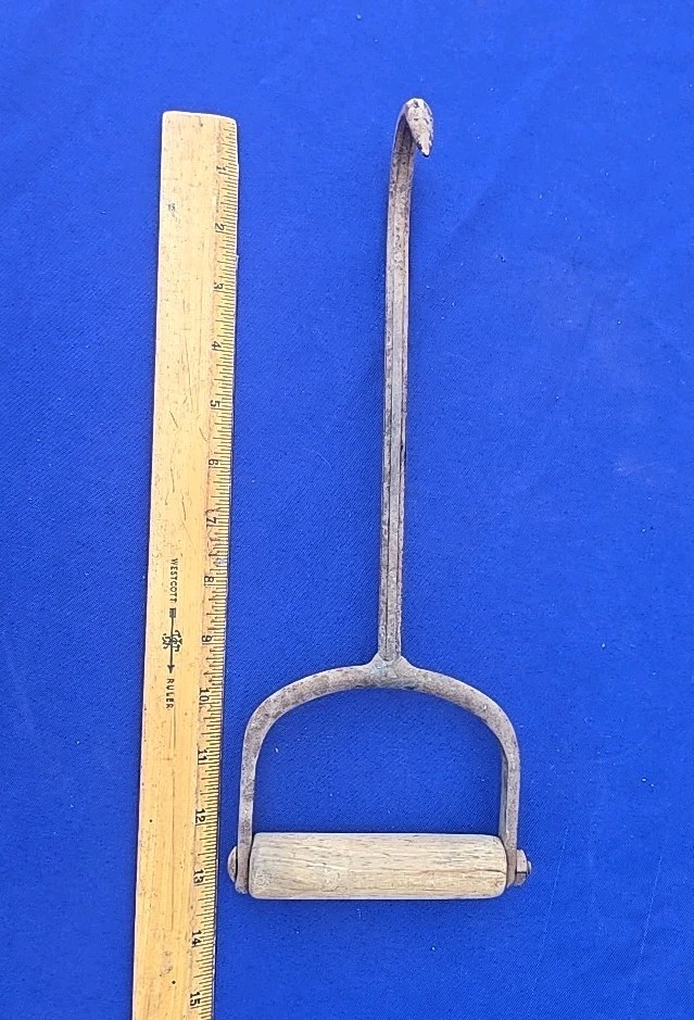 Vintage Hay Bale Hook 13’’ Long Wood D Handle