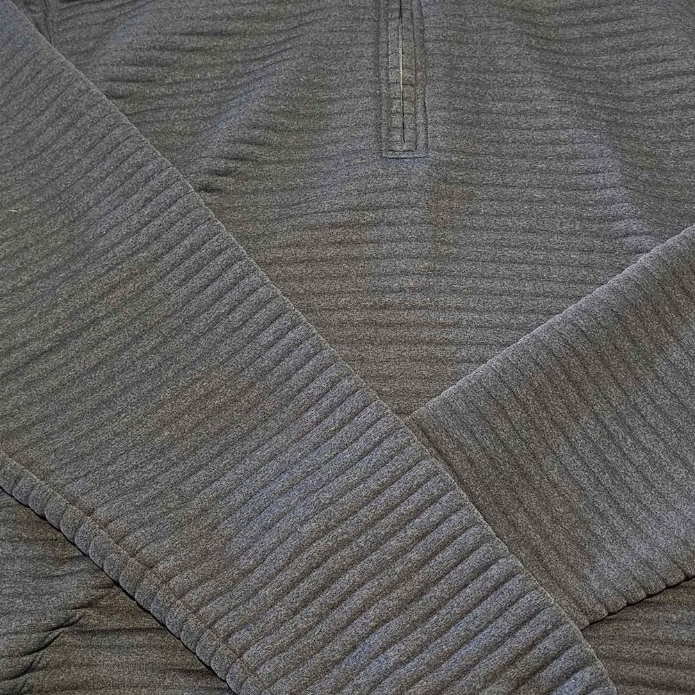 Men's XL Long Sleeved Ocean Coast 1/2 Zip Pullover.