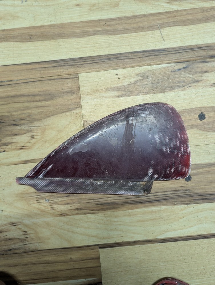 Used Surfboard Fin