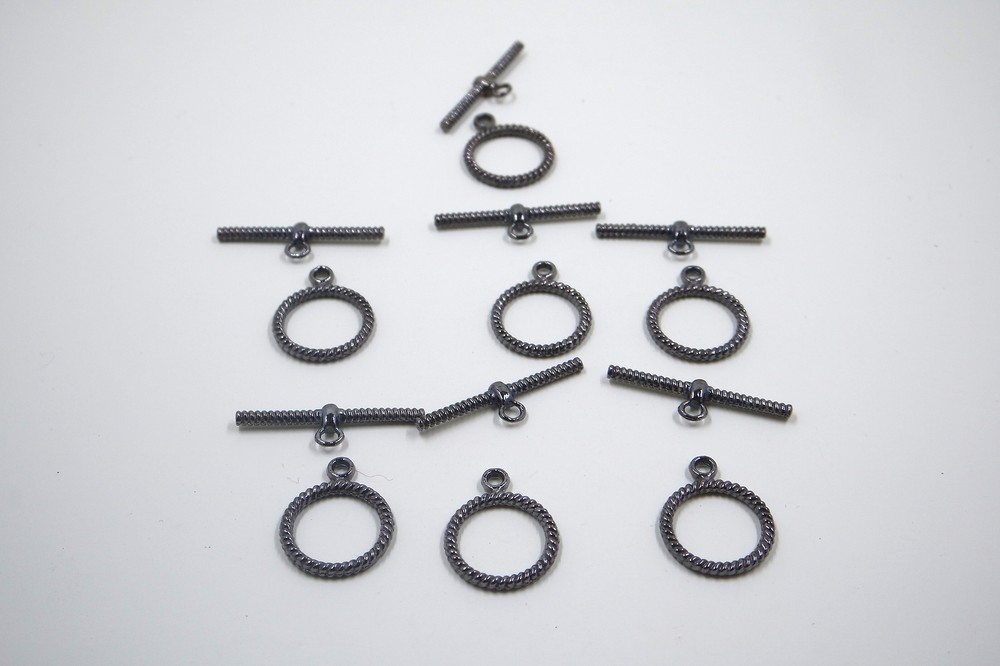 Rope Circle Toggle Clasp Gunmetal Tone