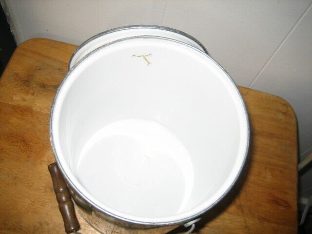 John Deere Ice Bucket With Wooden Handle