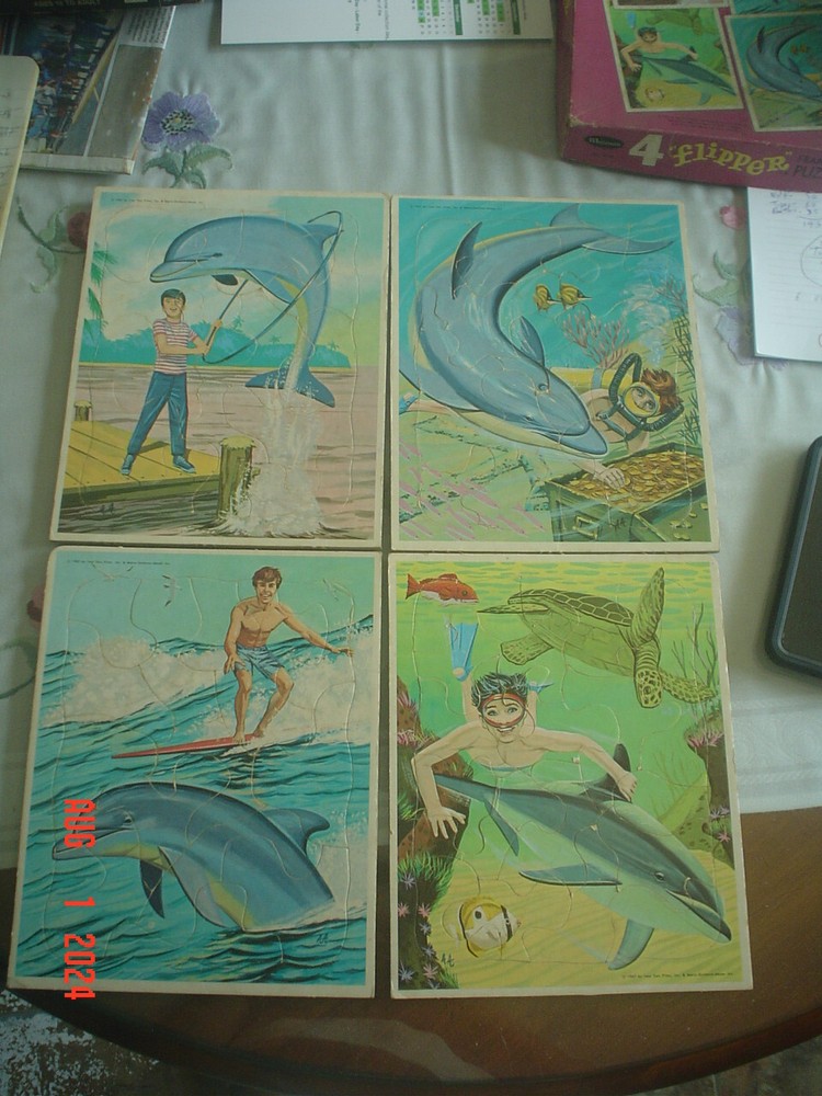 1967 4 FLIPPER FRAME TRAY JIGSAW PUZZLE  SET #4792 -COMPLETE-NICE SHAPE WITH BOX