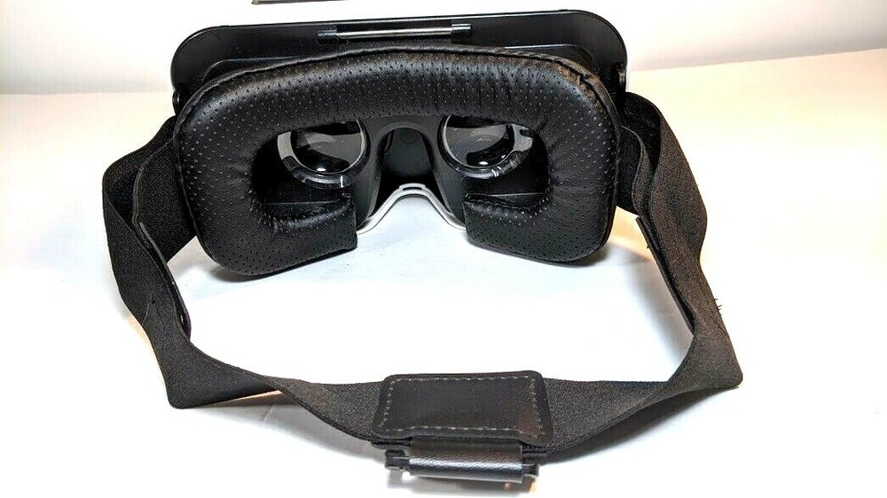 Sharper Image VR Headset White