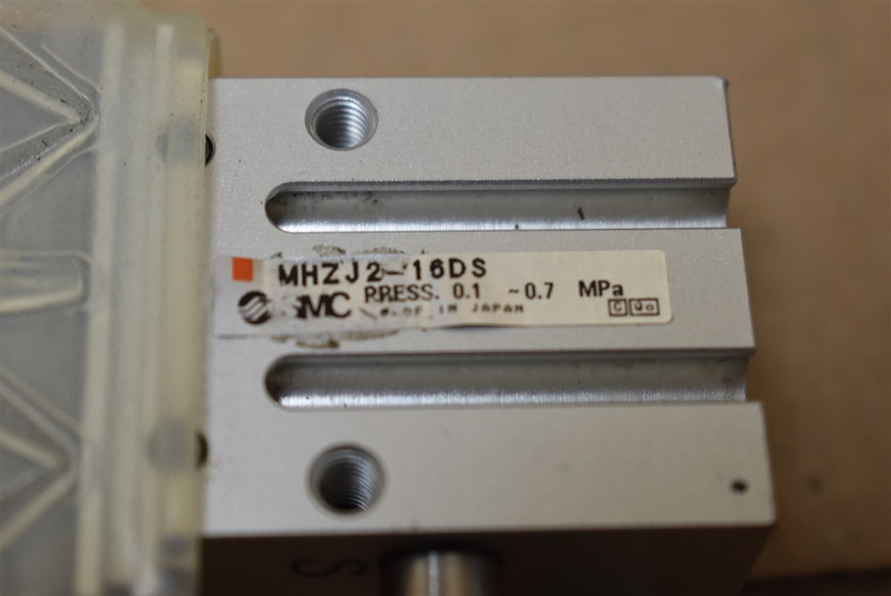 SMC 2 Finger Parallel Gripper Part No. MHZJ2-16DS