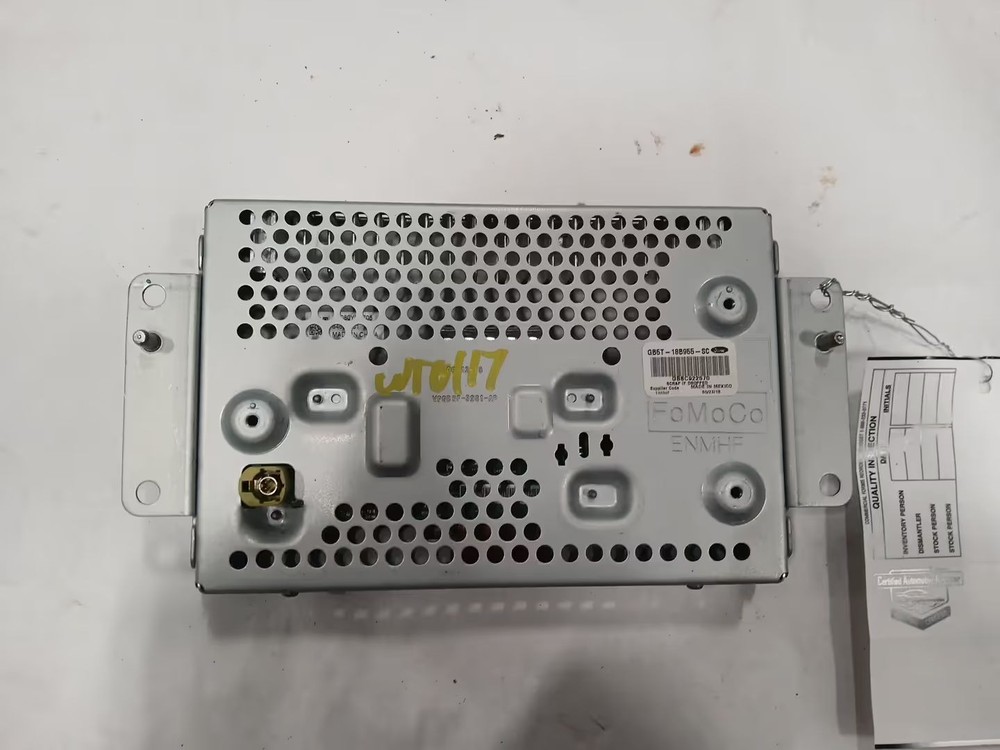 EXPLORER 2018 Info-GPS-TV Screen 3184203