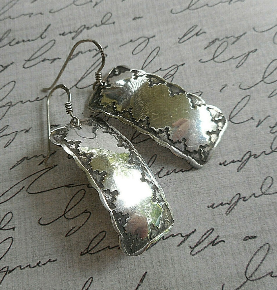 Kathy Lee Thomas KLT Sterling Silver Pressed Design Dangle Earrings E32-K1