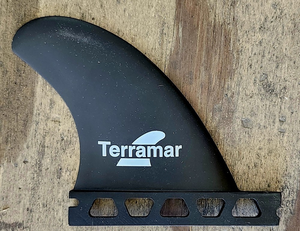 TERRAMAR SURFCO..SIDE BYTES 3.75" FUTURE BASE SURFBOARD FINS EURO HEXCORE RED