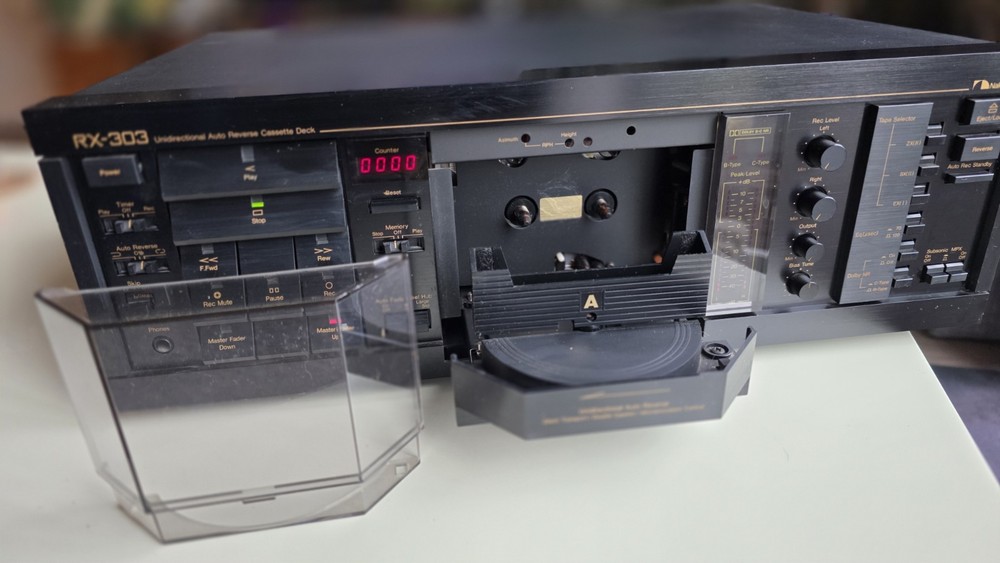 Nakamichi RX-303 Unidirectional Auto-Reverse Cassette Deck.