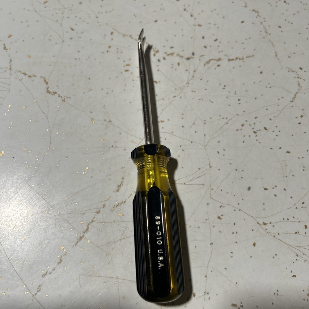 Stanley 100 Plus 69-010 Nail Tack Puller Hand Tool