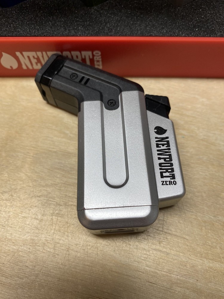 Newport Zero Small Side Single Jet Torch Cigar Lighter - Metallic Silver - New