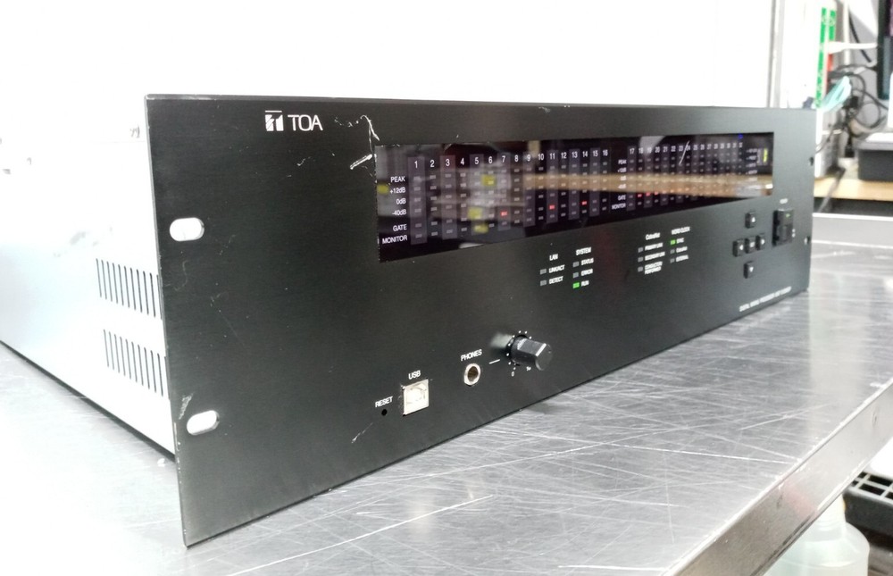 Toa Electronics D-2008SP 32-Channel Digital Mixing Processor Unit 120 V / Tested