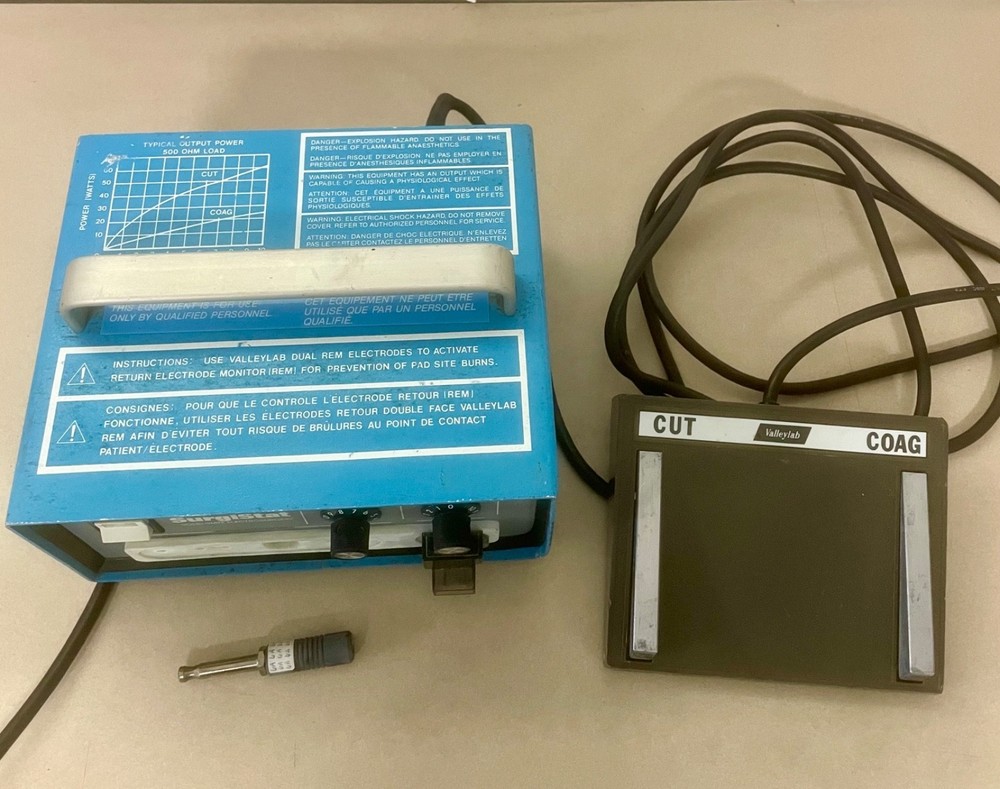 Valleylab SurgiStat Solid State Electrosurgery Unit w/ Footswitch