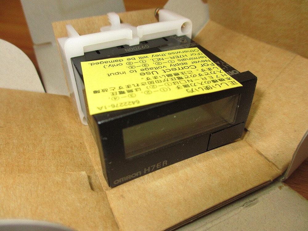 Omron H7ER-N-B *NEW* Tachometer