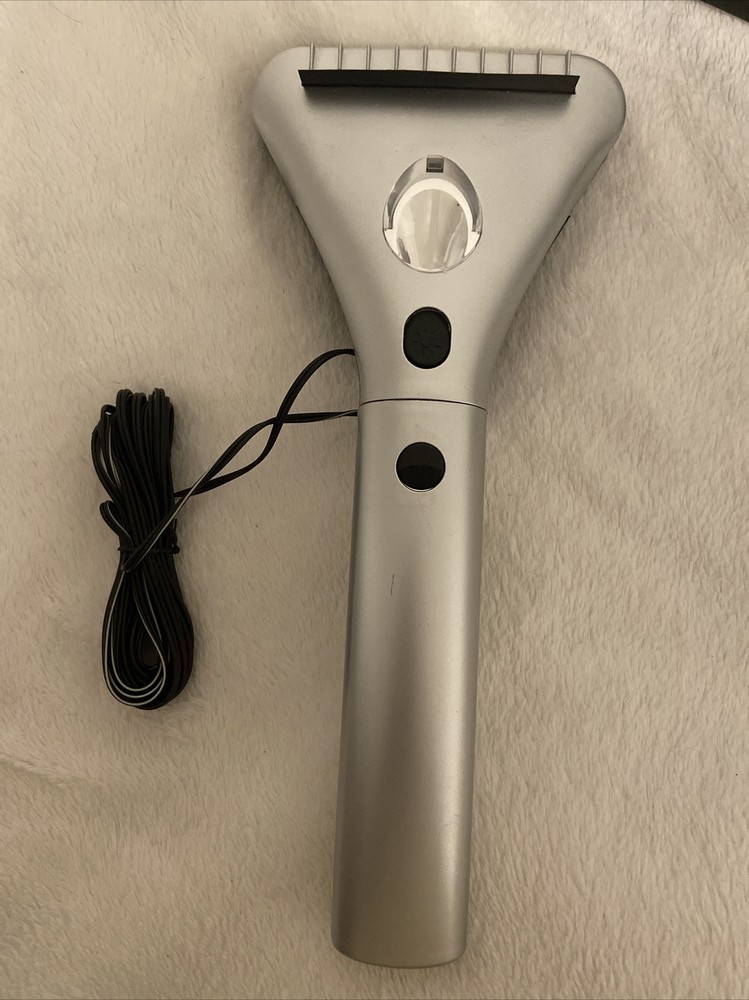 Heated Ice Scraper 12V with Retractable Handle Extendable 200875-01
