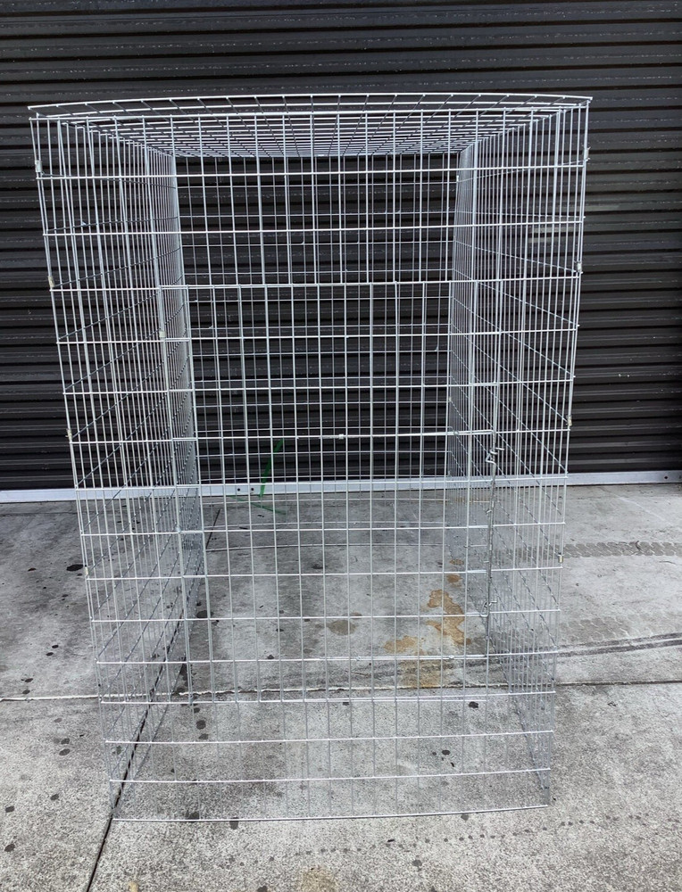 3pack Chicken fly pens 4ft x4ft x 30" poultry