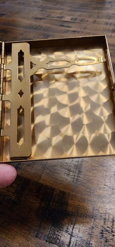 Vintage Women Cigarette Case