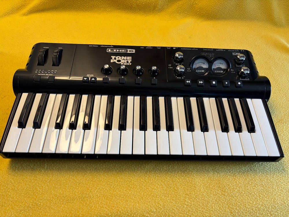 Line 6 Vintage KB37 MIDI Keyboard and Digital Interface