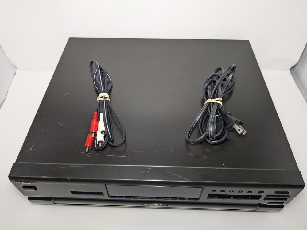 Technics SL-PD687 Compact Disc Changer - 5 Disc - Black - Tested W/Cables