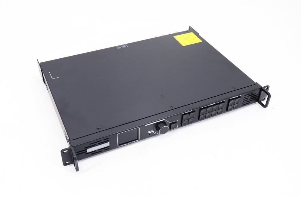 Novastar VX1000_Box Video Processor with fligh case Nova VX1000