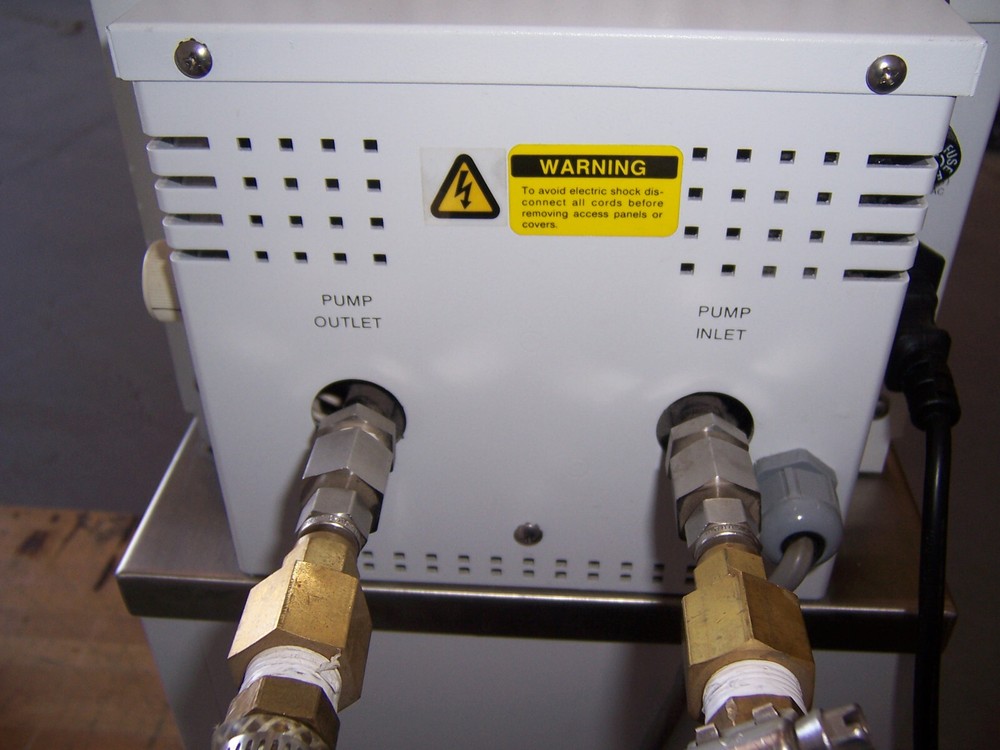 13921 Neslab RTE-111 Chiller