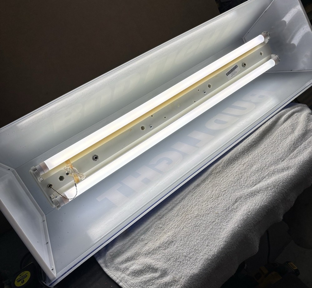 Bud Light Billiards Pool Table Light