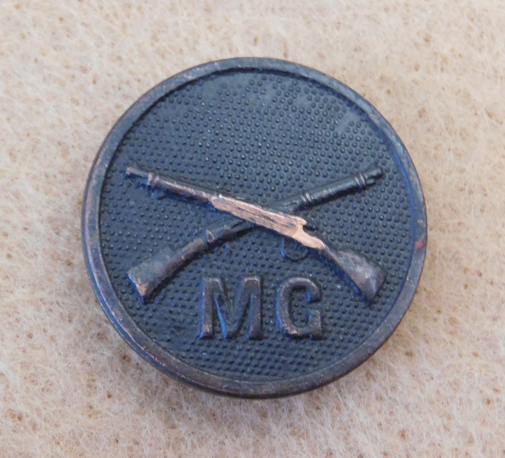 ORIGINAL WWI U.S. ARMY MACHINE GUN MG ENLISTED COLLAR DISK
