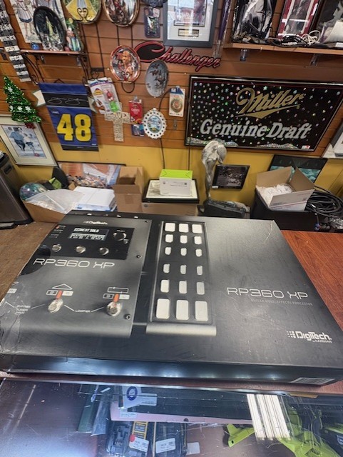 DigiTech RP360XPV-01 Black Guitar Multi-Effect Processor Pedal