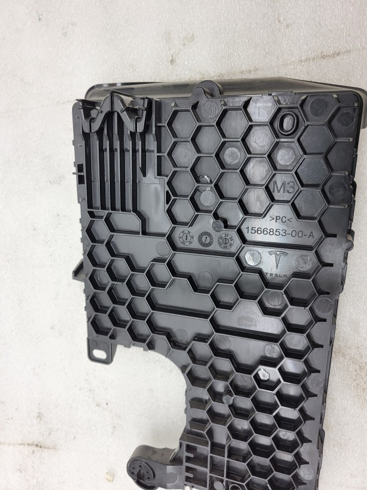 ⭕21-23 Tesla Model 3 Right Low Voltage Controller Electronic Module 1497848-00-E