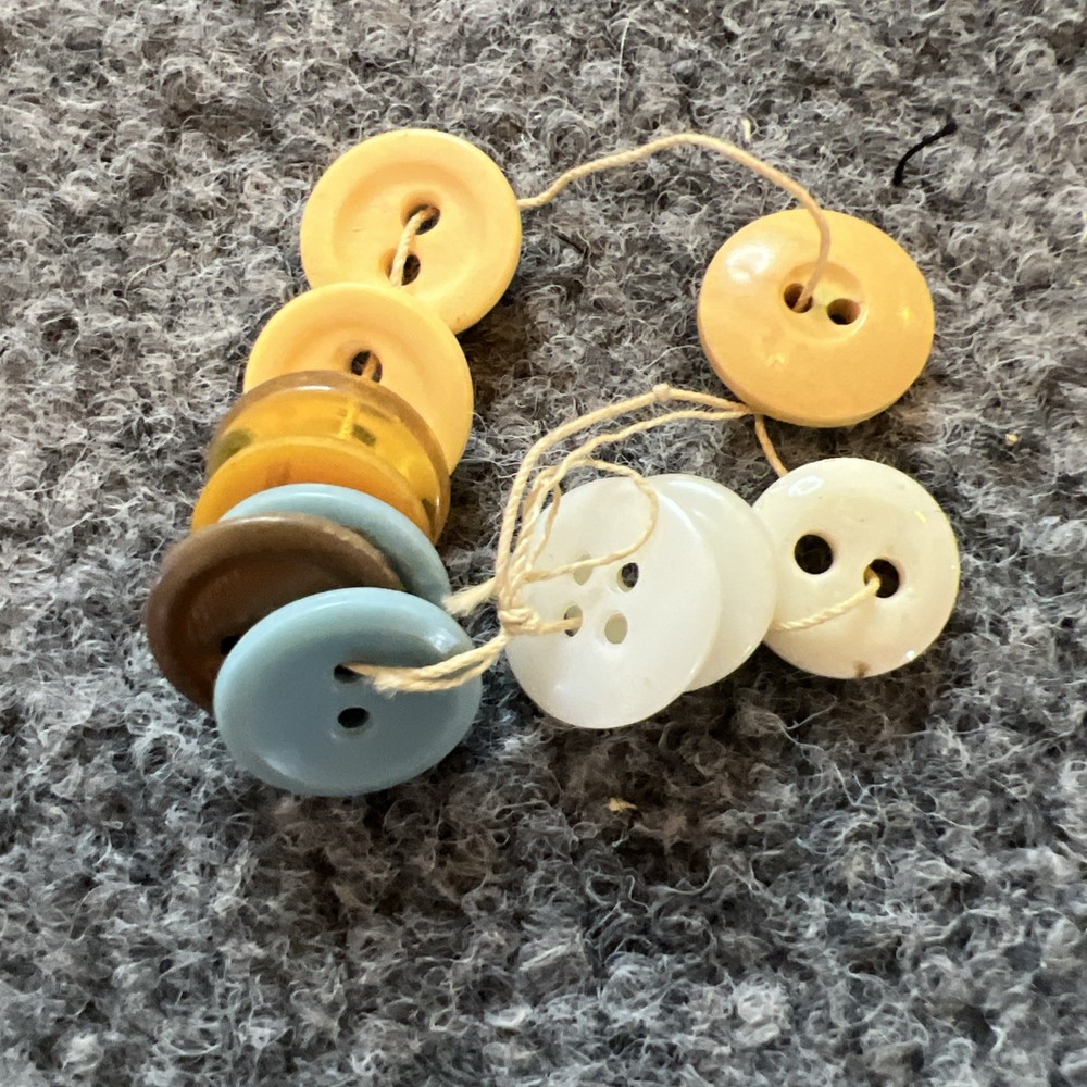 VTG Plastic Bakelite Button Sets Lot Various Sizes Colors Shapes