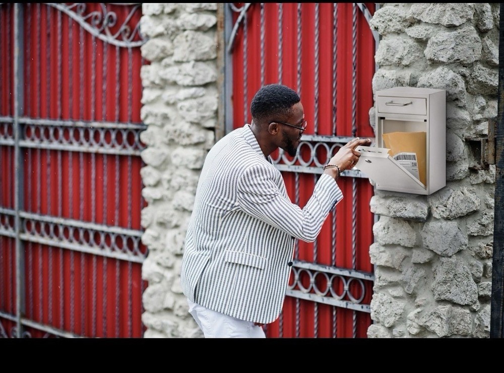 Ultimate Drop Box Wall-Mounted Mailbox Hanging Secured Postbox Durable Spacious