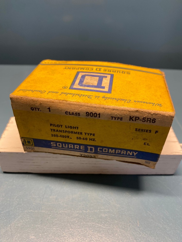 SQUARE D 72093 PILOT LIGHT TRANSFORMER TYPE