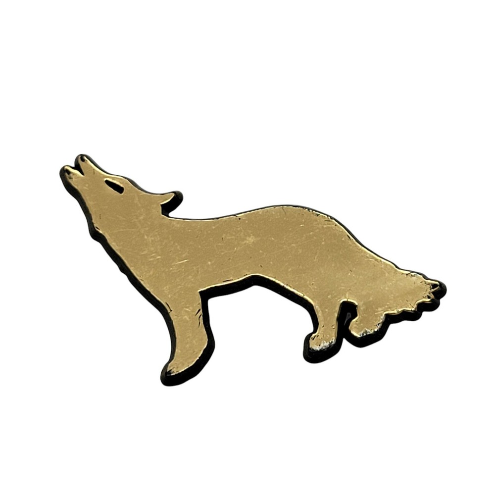 Howling WOLF COYOTE Lapel Pin - Plastic