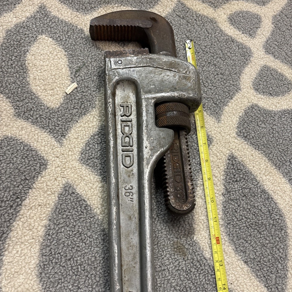 Rigid 36" Aluminum Pipe Wrench Model 836 - WORKING CONDITION