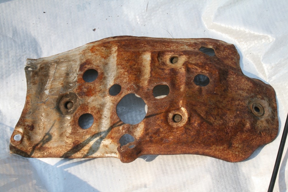 1987 SUZUKI RM 125 OEM SKID PLATE SOLID