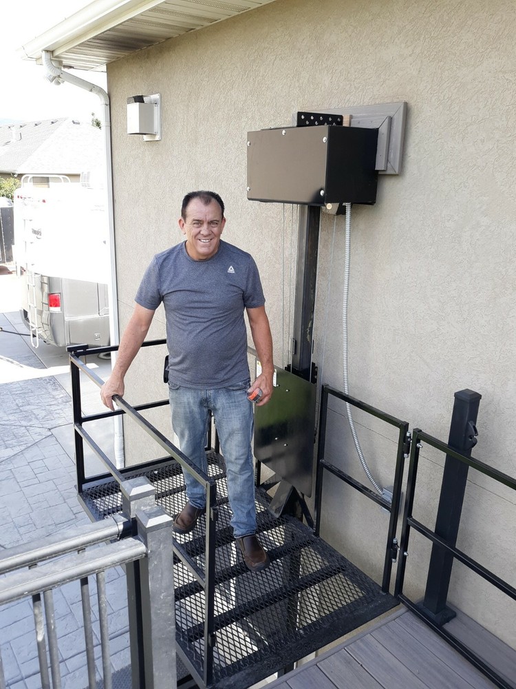 Wheelchair Platform Lift/Elevator - 18 ft