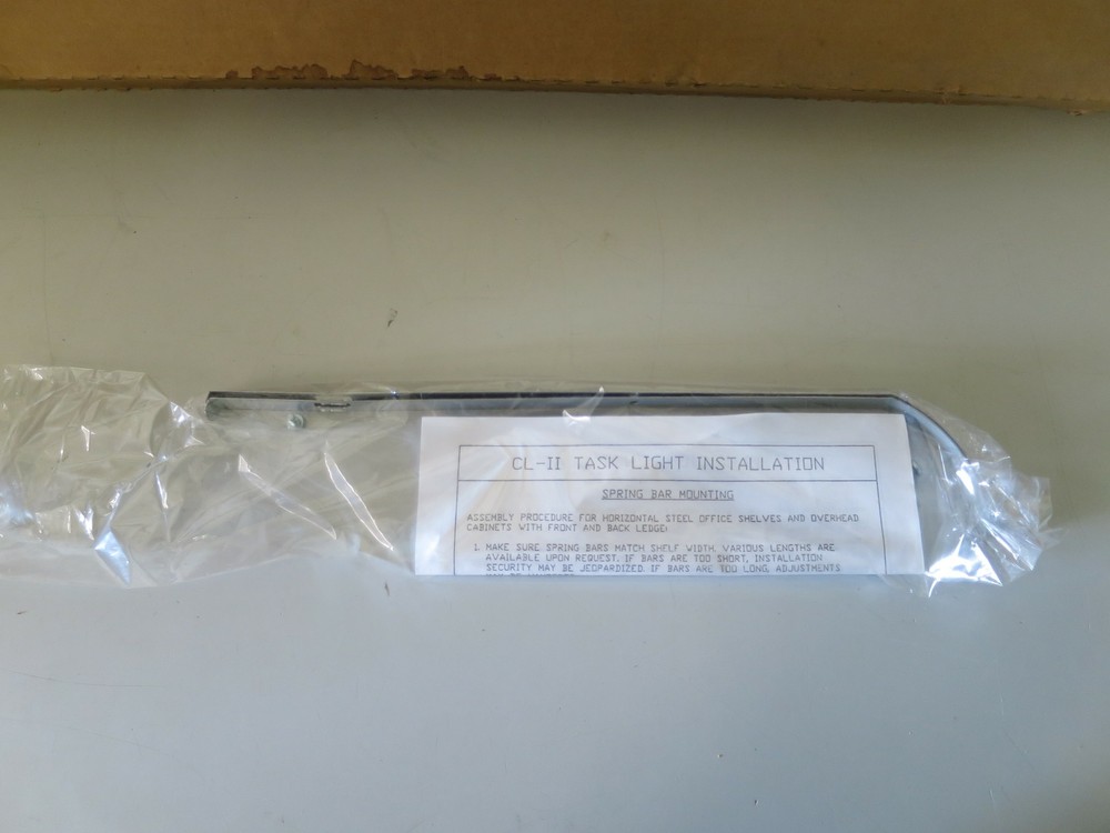 Universal Under Cabinet Task Lighting 44" x 7" x 1.75"