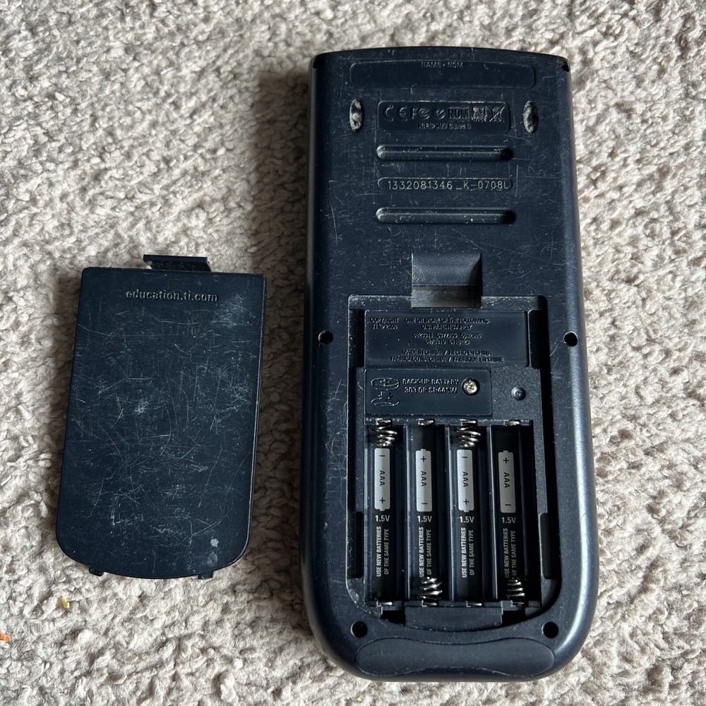 Texas Instruments Ti-84 Plus Graphing Calculator - READ DESCRIPTION