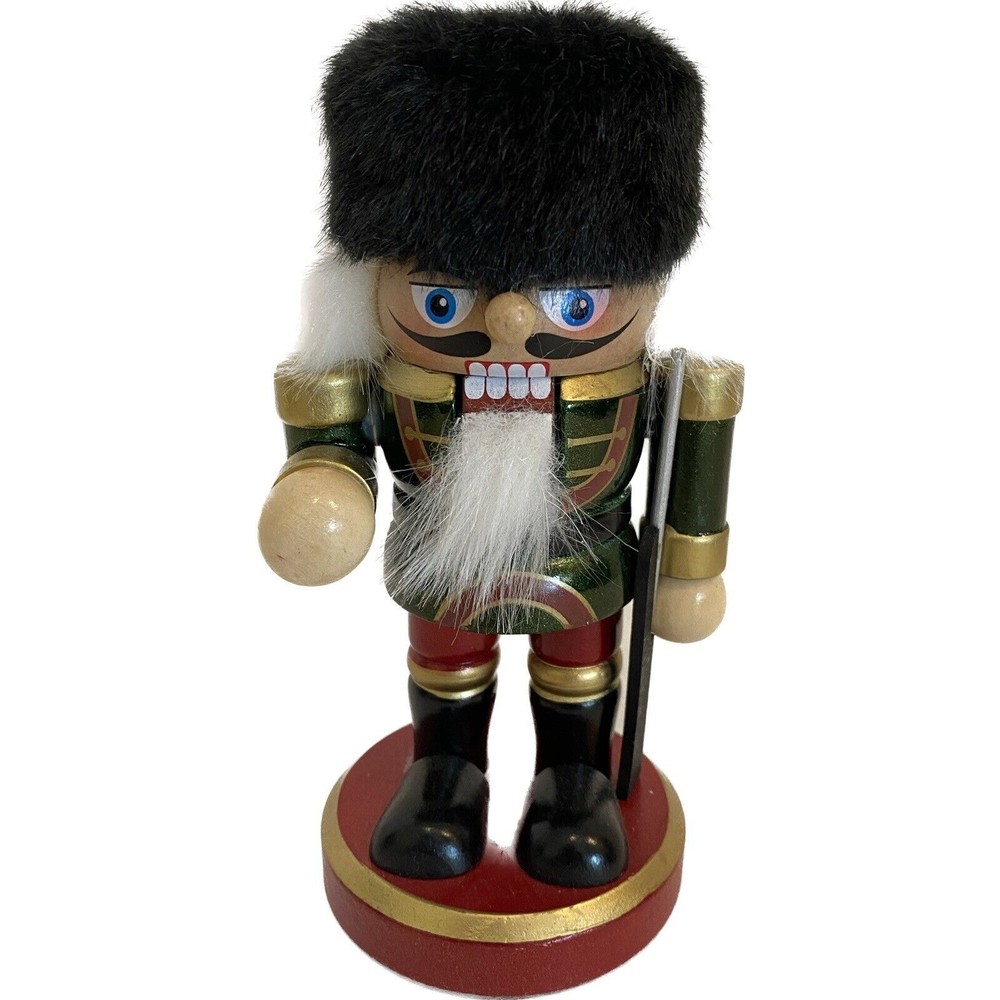 Nutcracker Soldier With Rifle 6.5 Inches