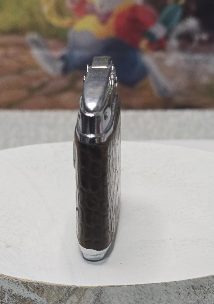 Vintage RONSON ADONIS Push Down Lighter