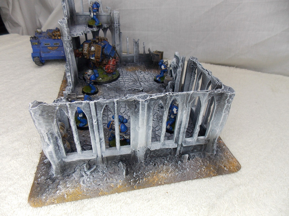 WARGAMING TERRAIN PAINTED BUILDING