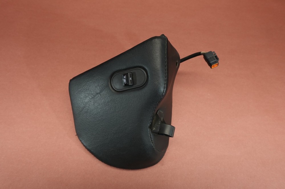 1999-2000 Harley Davidson Electra Glide FLHTCUI LEFT SPEAKER