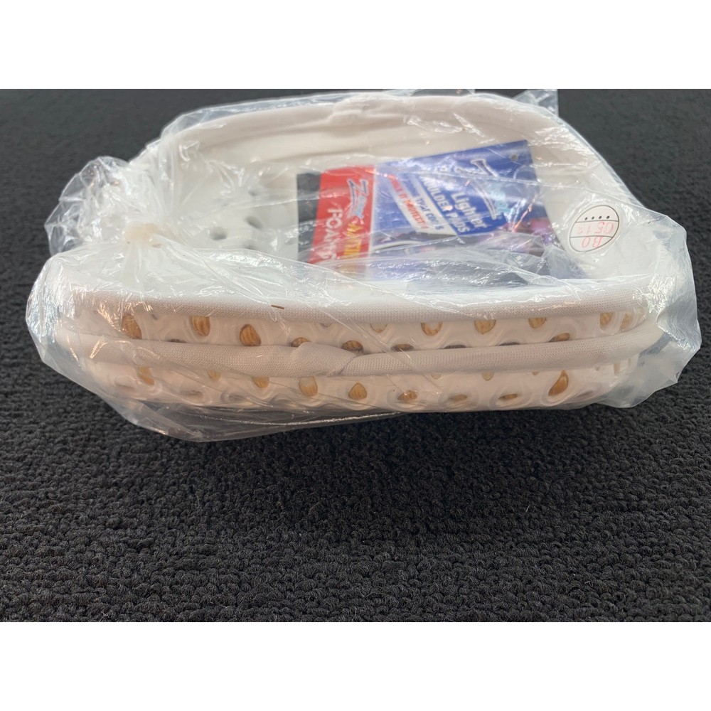 Z Cool 35% Lighter Shoulder Pads Antibacterial Foam System White